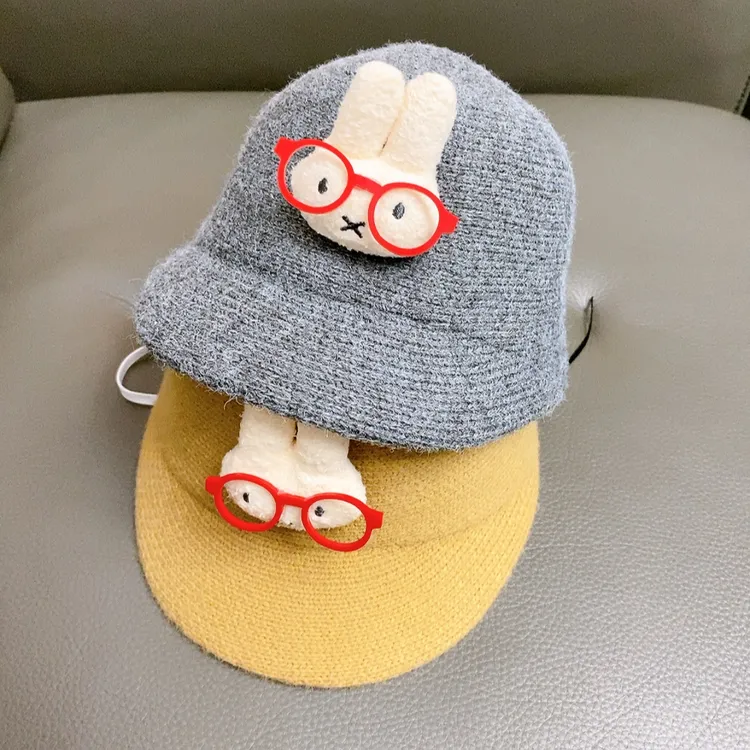 儿童帽子秋冬款眼镜小兔鸭舌帽男宝女宝韩版可爱短檐马术帽礼帽潮