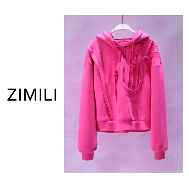 【亮哥女装】2025秋冬新品《寒绯樱》玫红色盘花拼接连帽卫衣5715-K2