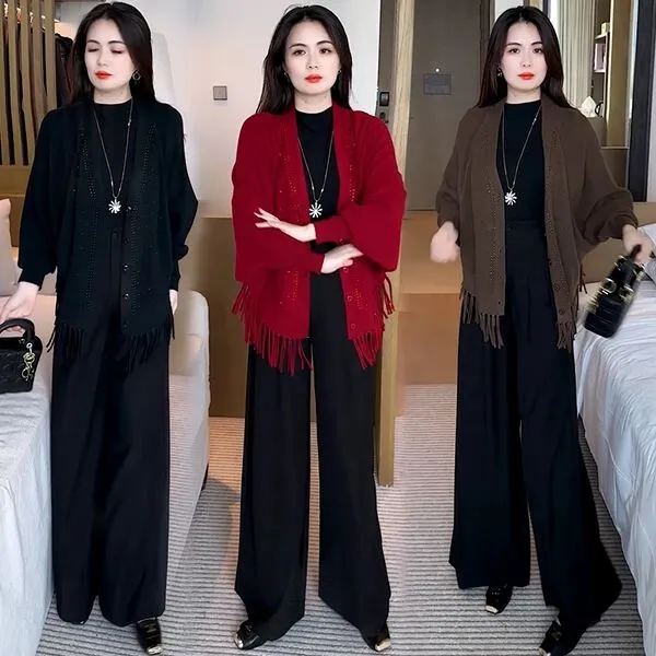 时尚套装厚款法式秋季保暖针织烫钻流苏外披洋气减龄短外套60207