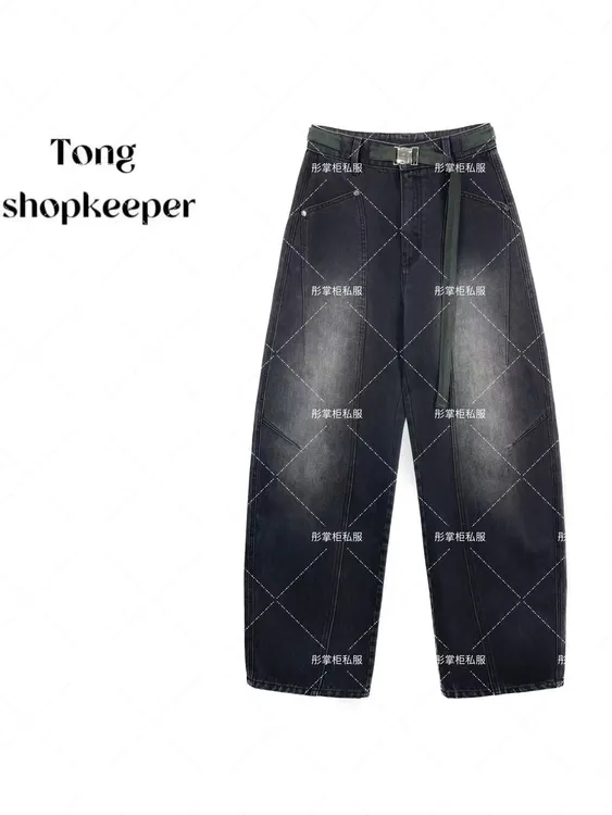 QJ/彤掌柜1682733 秋冬2025加绒水洗做旧工装拼接腰带弯刀牛仔裤
