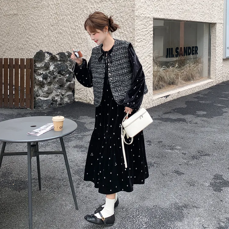 黑色法式小香风马甲套装女2025秋季新款优雅气质丝绒连衣裙两件套