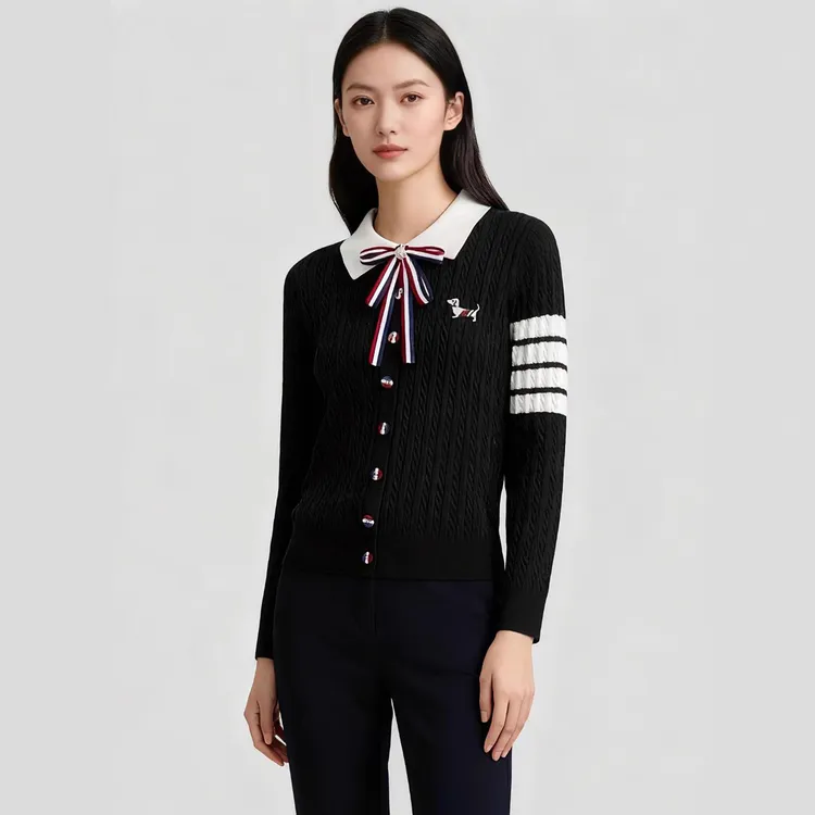 哥弟阿玛施官方新款蝴蝶结胸针小狗刺绣羊毛衫女士Polo领时尚开衫