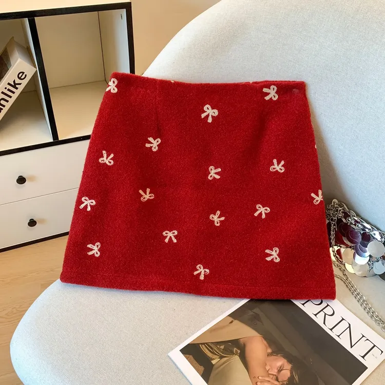 新款新年红色小香风淑女刺绣蝴蝶结毛呢半身裙显瘦A字韩版短裙子