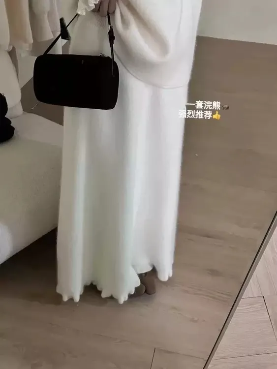 慵懒风木耳边浣熊绒松紧高腰A字半身裙【3610木耳边】