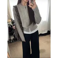 徐秋阳 灰雾  百搭时尚休闲设计感秋季新款显瘦显白毛衣375#