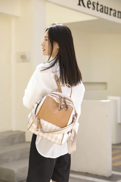 女士多功能耐磨印花多口袋撞色双肩包小众复古设计时尚高颜值可爱