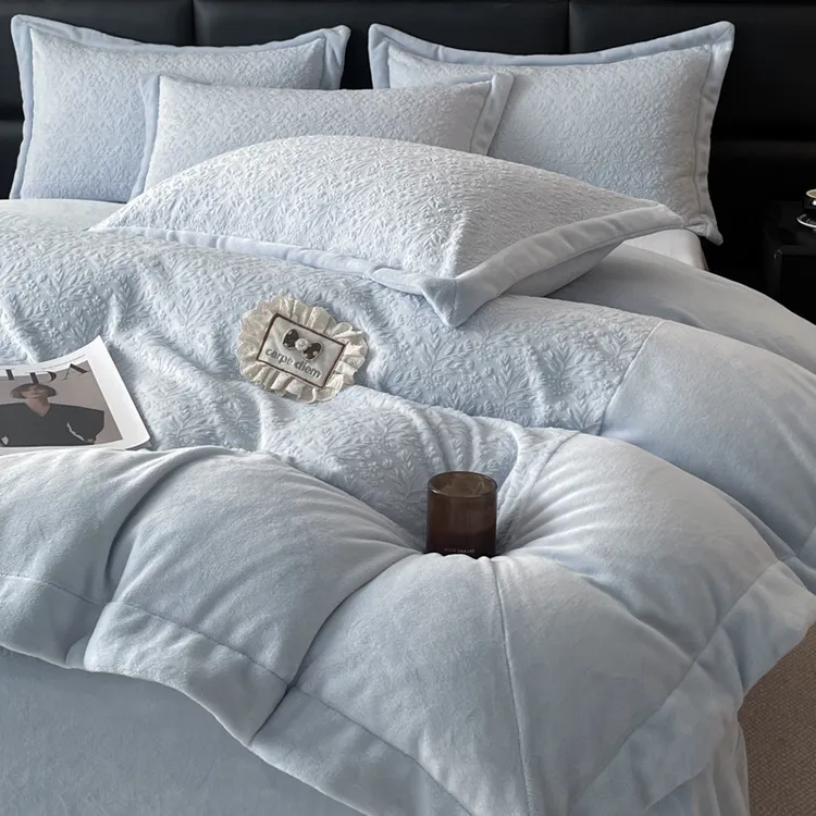 富安娜母婴级A类全消光牛奶绒雕花四件套冬季加厚保暖高端床品