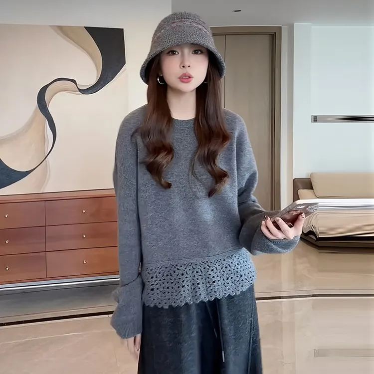 大码女装下摆钩花镂空灰色毛衣针织衫秋季胖mm显瘦内搭打底衫上衣