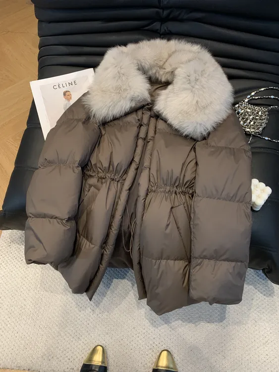 冬季2025新款小众高级感宽松收腰中长款外套保暖气质时尚毛领棉服