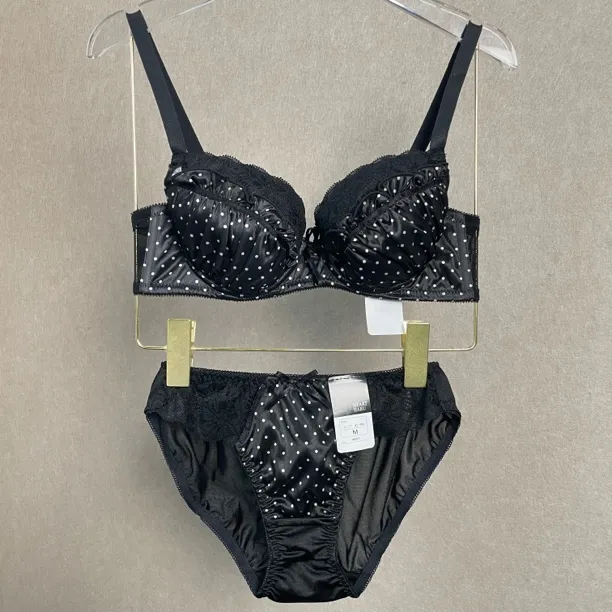 外贸缎面黑色波点蕾丝7075BC聚拢上托防下垂女士文胸套装有钢圈