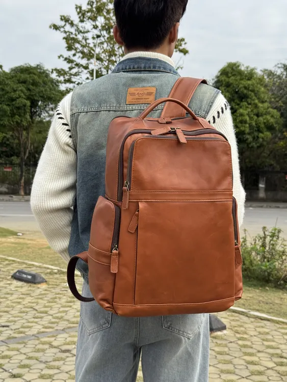 休闲双肩拉链电脑包背包光面男士双肩包户外欧美复古多功能39084