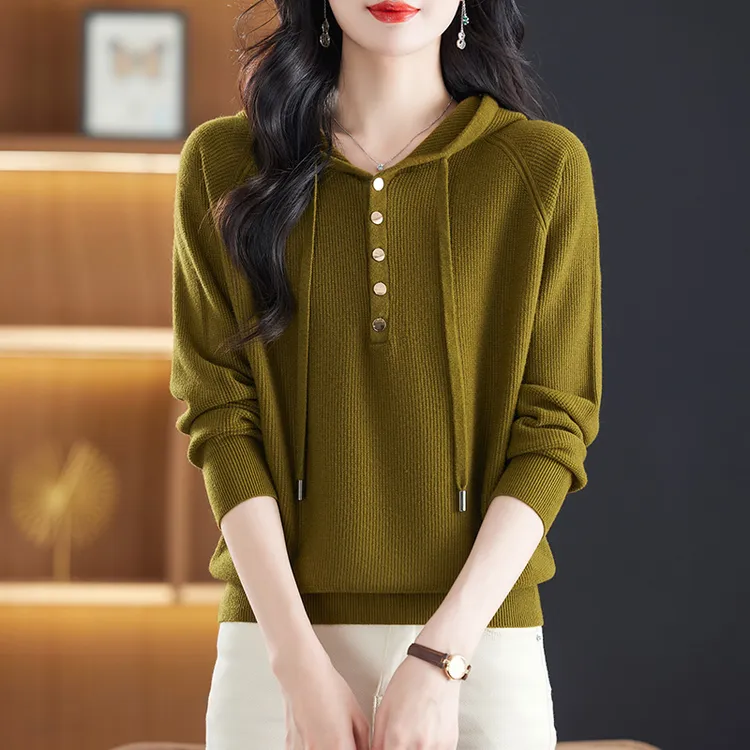 秋冬针织连帽毛衣带扣亲肤宽松时尚减龄卫衣百搭显瘦女上衣外穿
