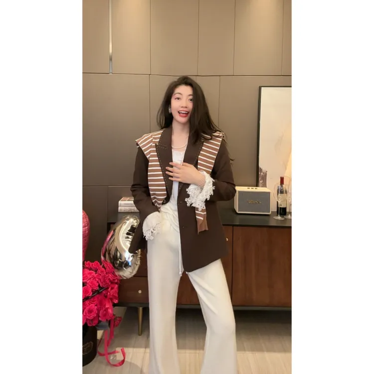 N.COU妮蔻25冬新款通勤风质感设计感西装立体裁剪外套DY10518