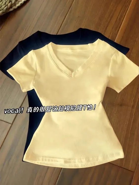 慵懒大领口独特别致正肩辣妹上衣夏季设计感小众V领显瘦短袖T恤女