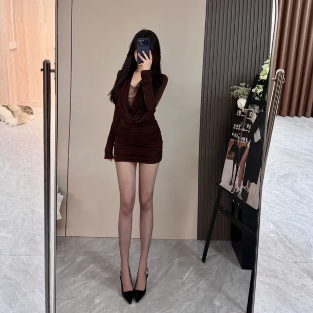 荡领拼接蕾丝收腰捏褶拼接掐腰显瘦气质包臀连衣裙