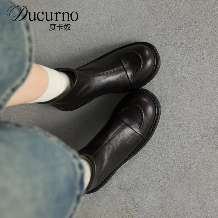 度卡奴小众设计感文艺通勤百搭学院风英伦气质平底真皮短靴子女