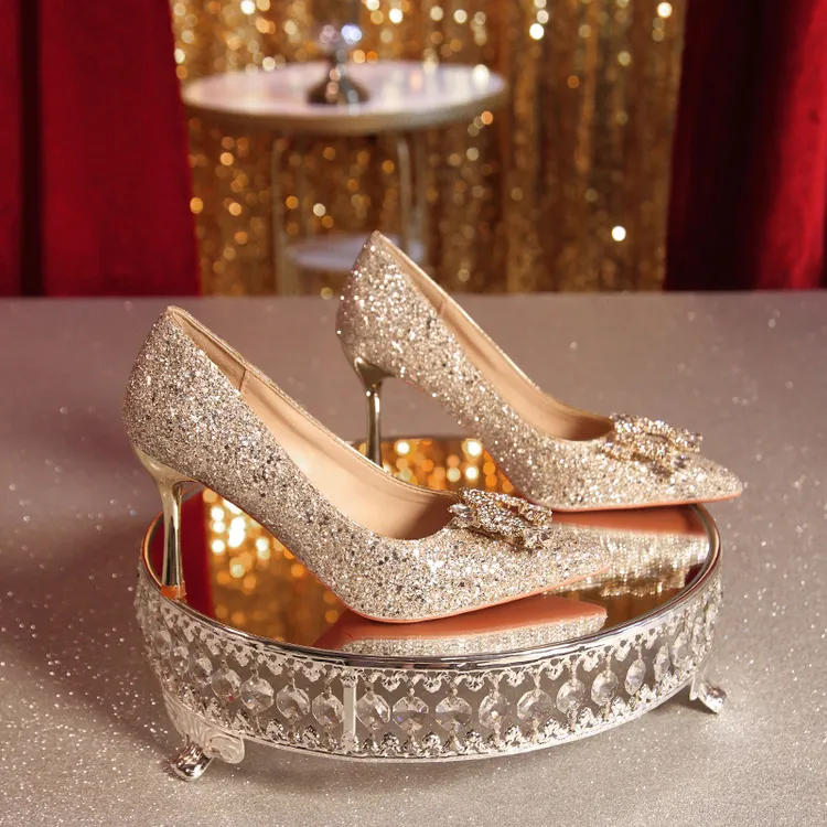香槟色婚鞋成人礼高跟鞋女2025秋冬新款水晶鞋秀禾婚纱两穿新娘鞋