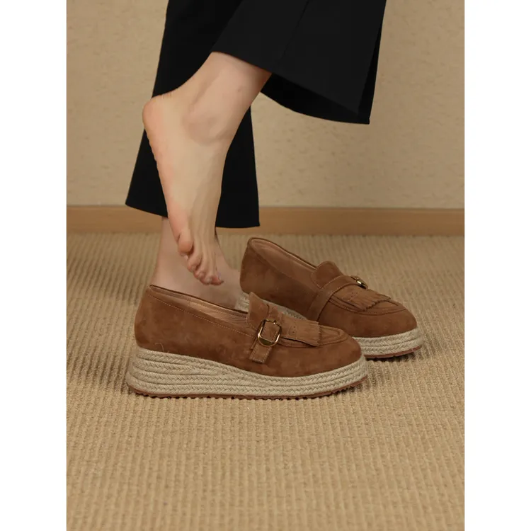 nnmiss·34-40/5cm草编坡跟圆头皮带扣流苏中口复古风厚底通勤单鞋