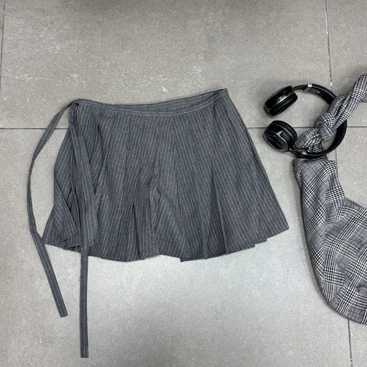 【小惜亦】几布家秋款搭配用条纹屁帘825394