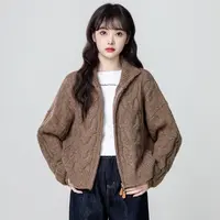 咖色麻花翻领毛衣外套女秋冬2025冬季新款加厚针织衫开衫短款上衣