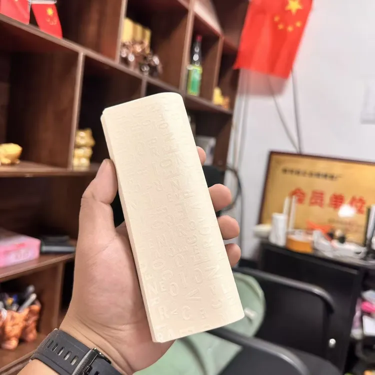 浮雕卡通印花便携抗压男女通用近视镜收纳盒200个