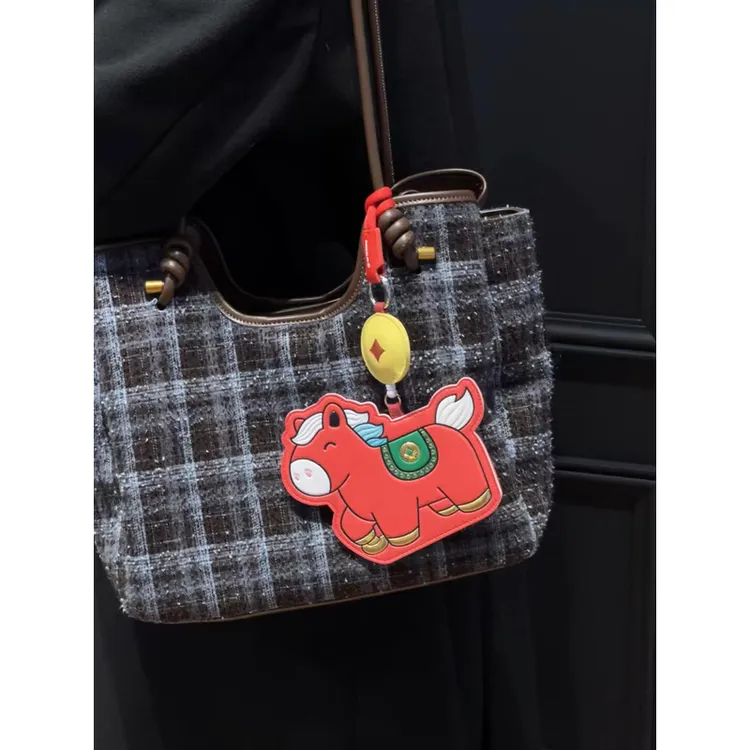 ONE 马上有钱卡套挂件新年可爱祥瑞小马拉伸皮套钥匙马年创意礼品