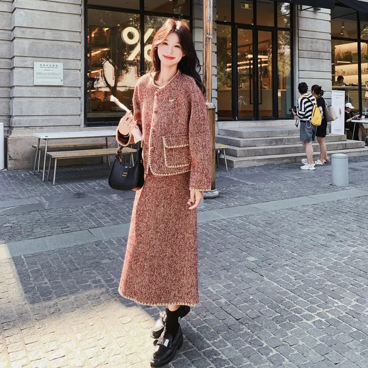 洋气感红色显瘦小香风冬季裙女2025秋冬气质羊毛外套半身裙两件套