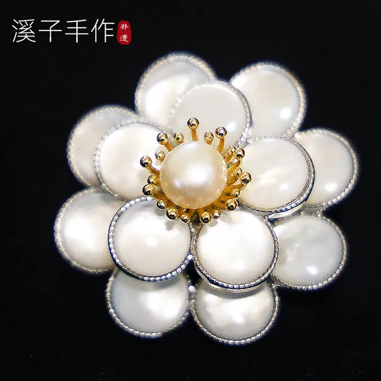 磁铁胸针 原创设计可拆卸子母磁吸贝母山茶花胸花无痕吸铁石别针