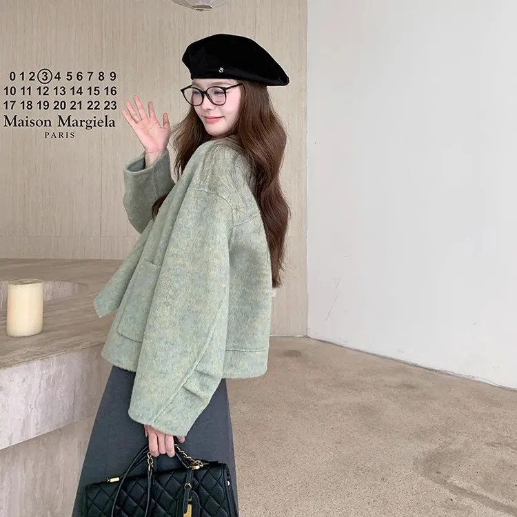 绵羊毛长袖韩版圆领小香风2025秋季休闲风双面毛呢通勤百搭外套