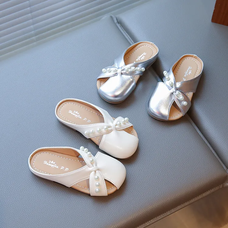 女童拖鞋2025夏季新款儿童时尚法式珍珠一字拖小女孩软底防滑凉拖