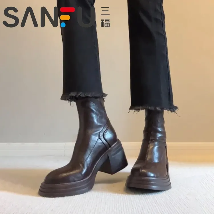 三福棕色复古厚底增高马丁靴女2025秋冬新款简约后拉链粗跟瘦瘦靴