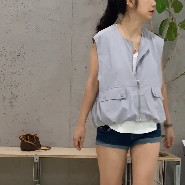 圆领无袖马甲女外套