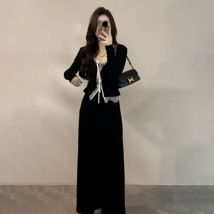 氛围感蕾丝拼接绑带假两件针织上衣秋冬季新款赫本风吊带裙套装女