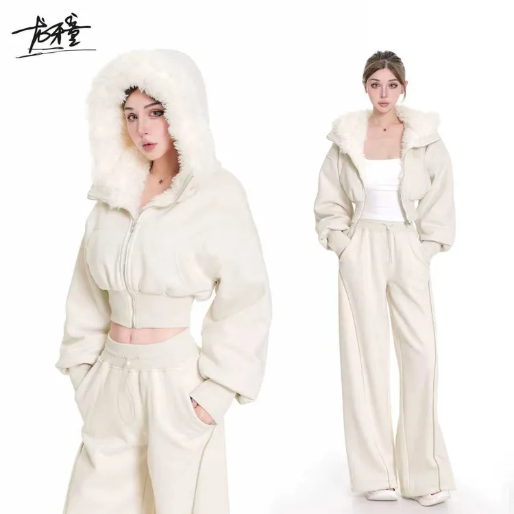 龙牙童推荐【松弛lulu】秋冬复古港味女装秋套装运动休闲加绒连帽