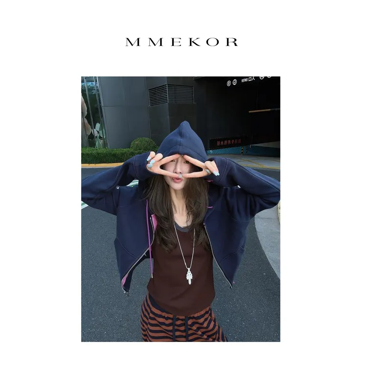 MMEKOR“粉蓝卫衣” 2025新款秋款活力常青藤休闲外套 30287
