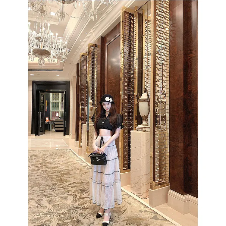 2025秋季新款纯欲风黑色中袖T恤上衣女重工蕾丝长裙大摆裙两件套 