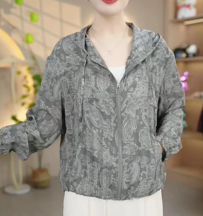 透气夏季防晒女连帽春夏短外套休闲运动时尚防晒衣
