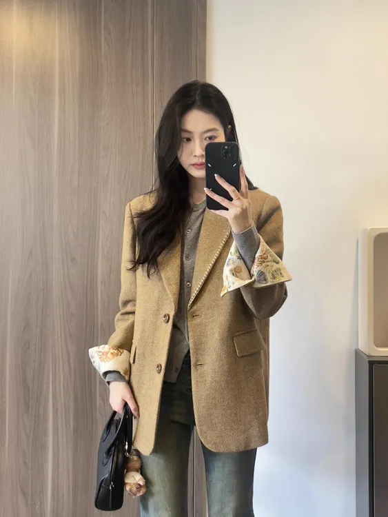 2025秋季新款高级感西装外套女韩版英伦风小个子上衣百搭牛仔裤
