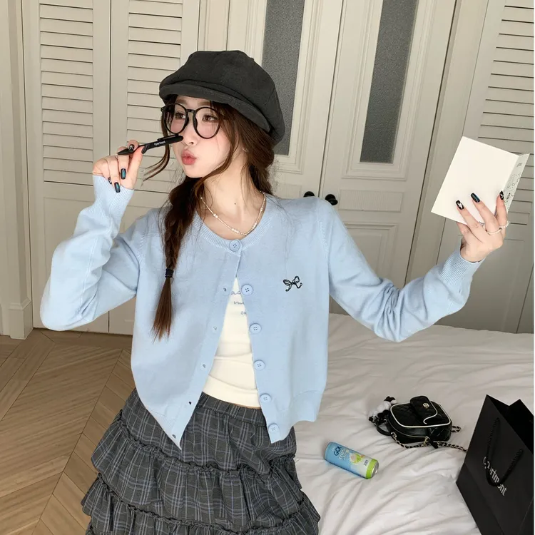 蓝色针织开衫女装春秋新款2025爆款外套百搭毛衣甜美小香风上衣