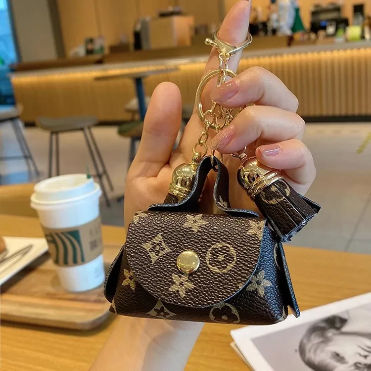 可爱迷你皮革卡通挂饰小包零钱包耳机包收纳老花挂件钥匙卡包