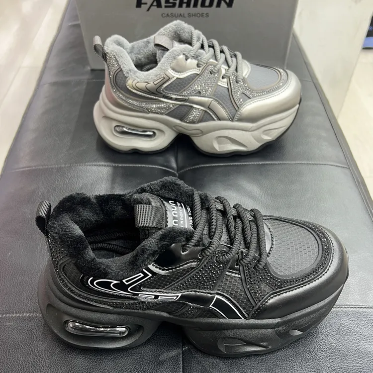 冬季加绒增高休闲鞋时尚老爹鞋复古港风网红潮流软底增高运动鞋女