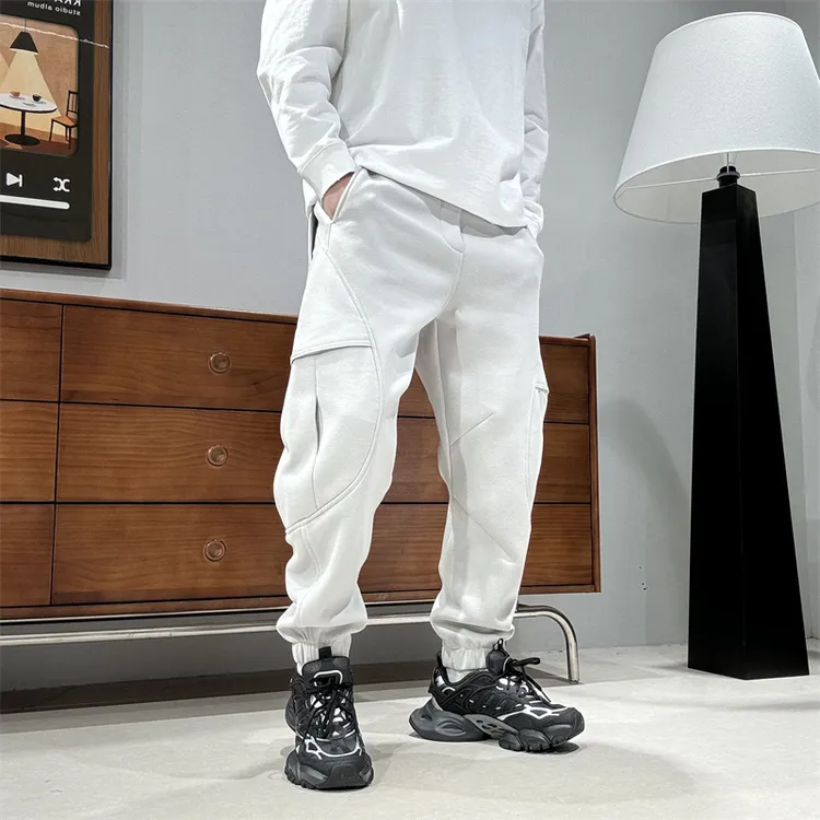 工装风宽松束脚休闲裤男2026新款立体剪裁大口袋百搭痞帅运动卫裤