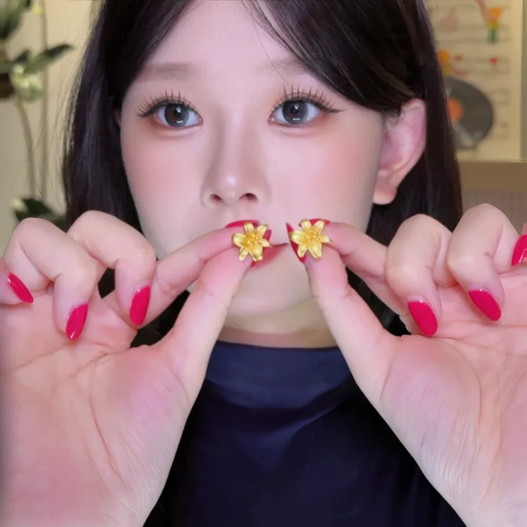 合金耳饰 复古金色哑光拉丝百合花耳钉新中式宫廷风高级感花朵耳