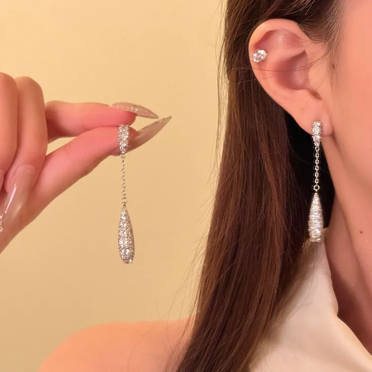 铜合金锆石耳饰 许我耀眼赵露思许妍同款~水滴流苏耳环轻奢感耳饰