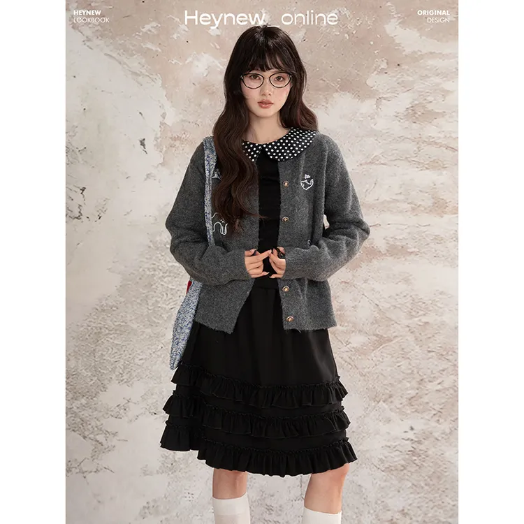 【HEYNEW黑妞】卡通趣味绣花针织开衫女设计感文艺风小众上衣5Q278