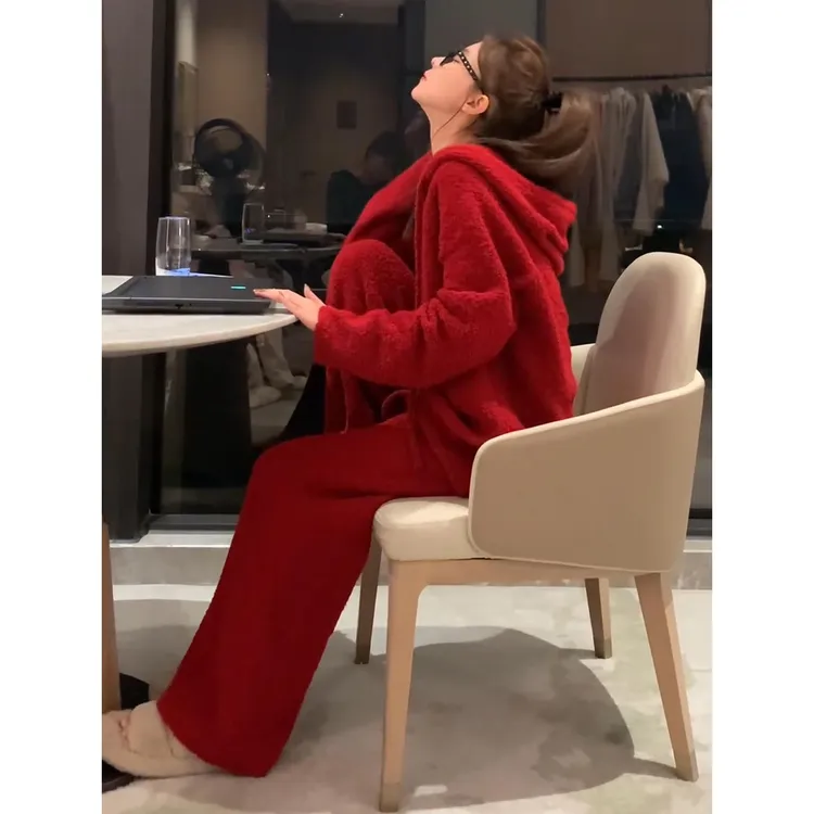 高级感巨好看的慵懒红色针织休闲套装女秋冬加厚毛衣阔腿裤两件套