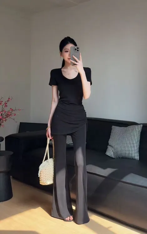 【CC定制】修身显瘦短袖T恤+设计感垂坠显高微喇裤两件套