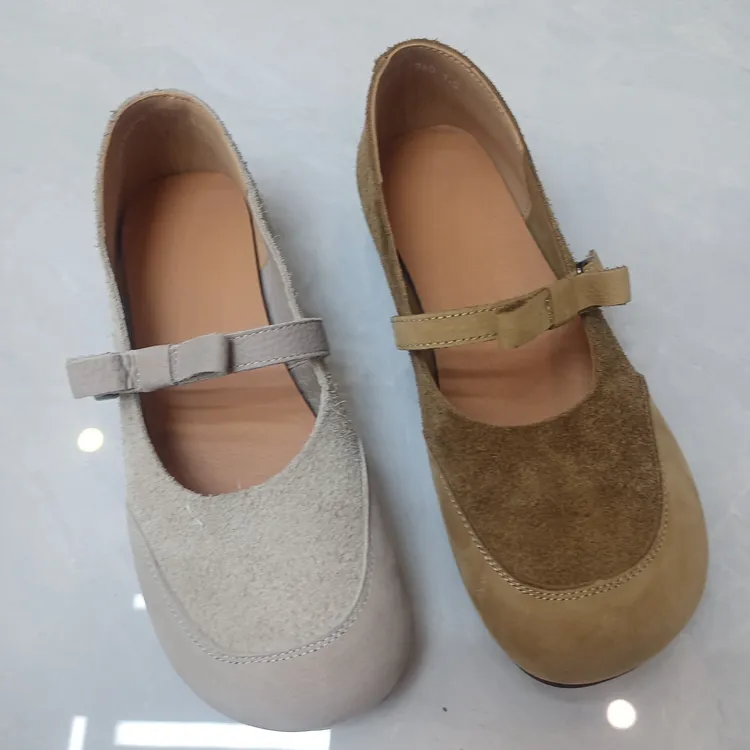 新款休闲鞋，鞋面牛皮，牛筋大底，防滑耐磨，穿着舒服