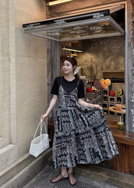 夏季新款优雅高级感宽松两件套中长款裙子