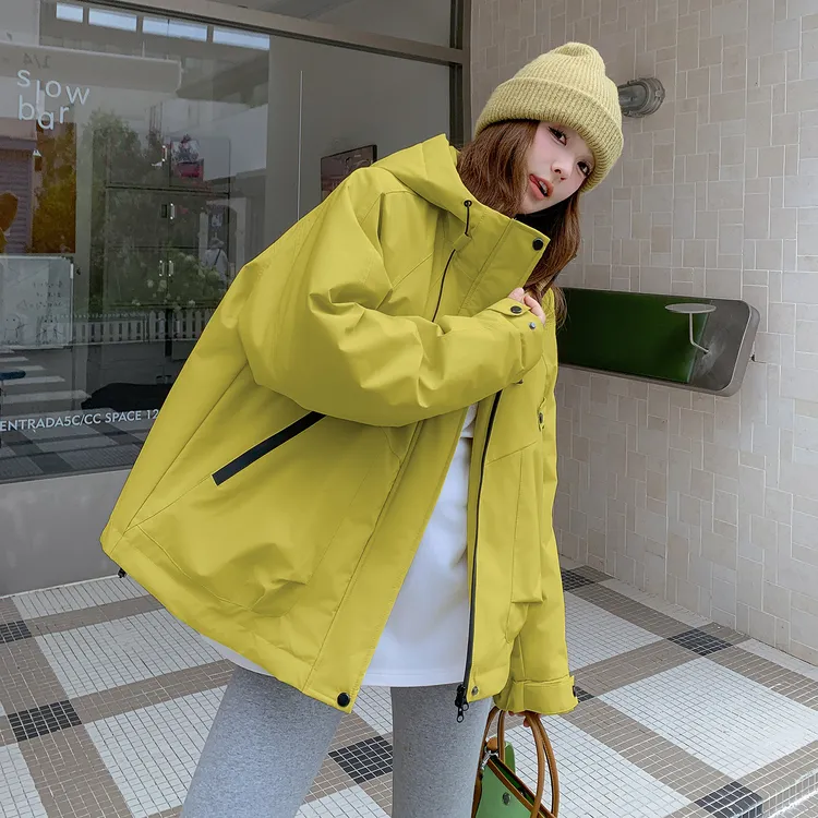 柠檬黄冲锋衣羽绒服女中长款2025冬季新款超好看连帽工装羽绒服